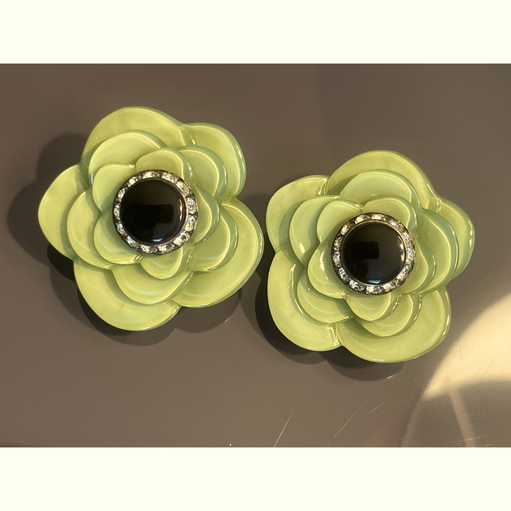Vintage Angela Caputi Resin Flower Clip Earrings